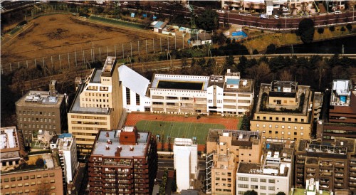 昭和59年（1984）当時的新校舎の上空写真